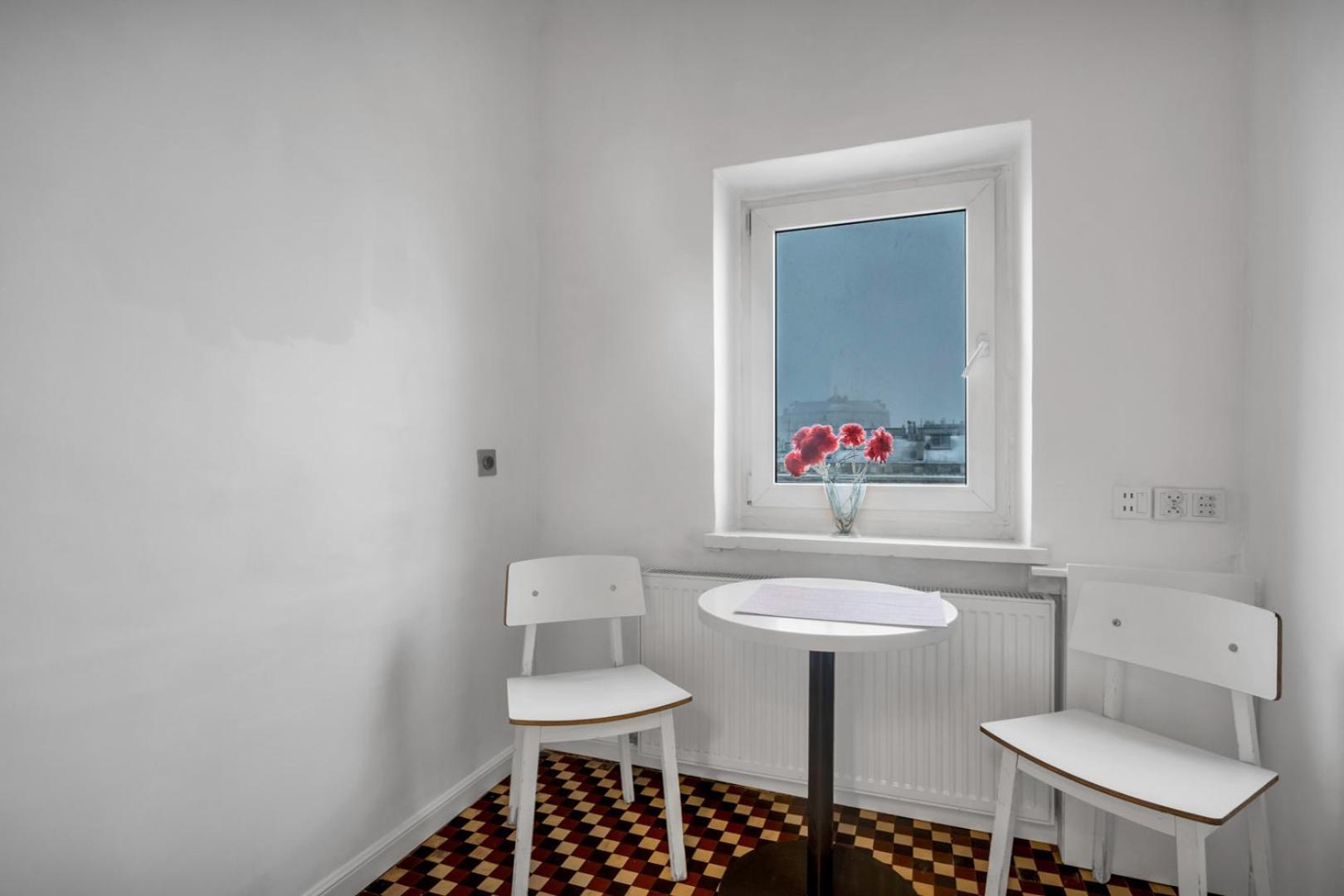 Metro Politechnika 3-Bedroom Apartment 华沙 外观 照片
