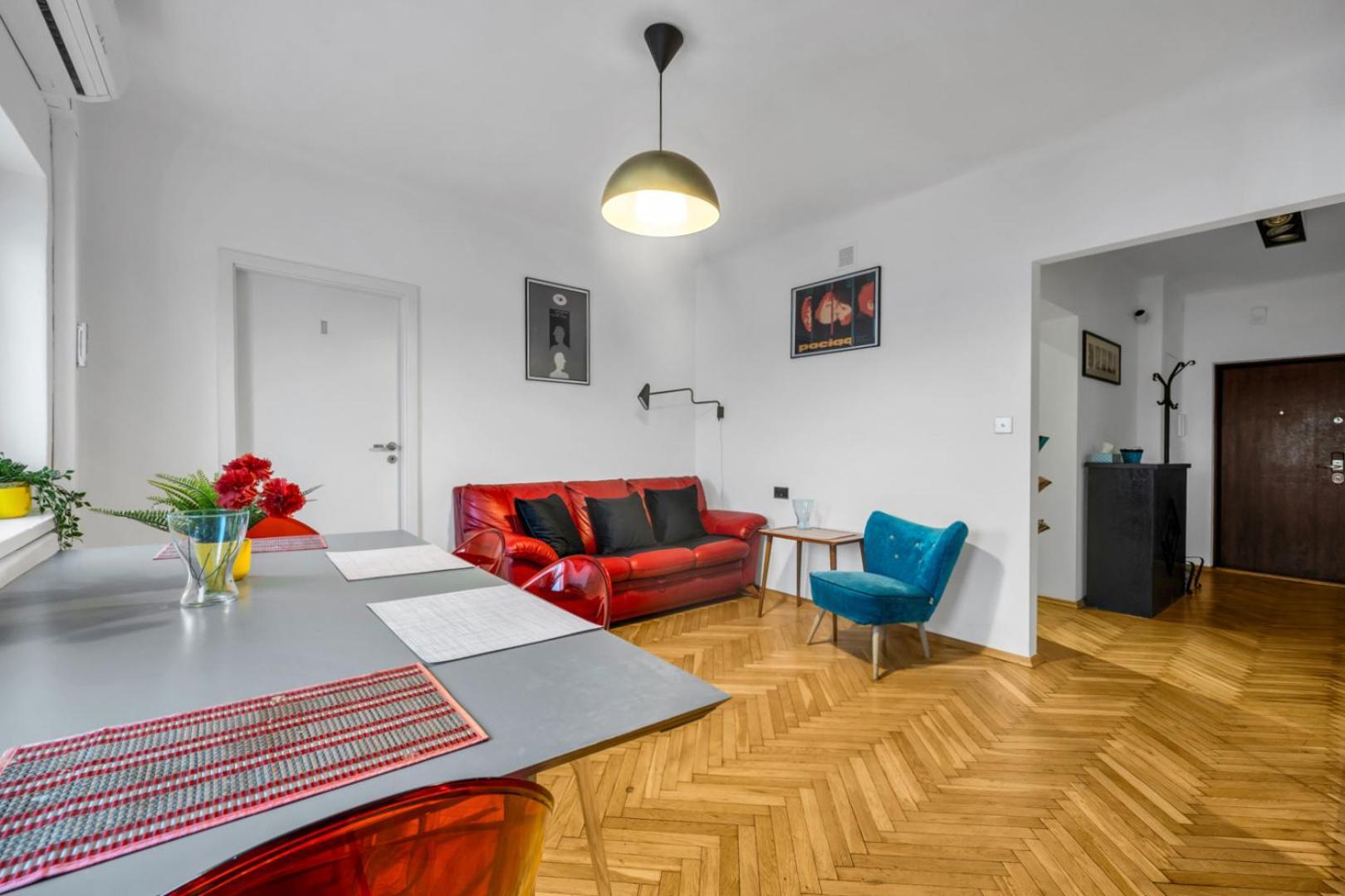 Metro Politechnika 3-Bedroom Apartment 华沙 外观 照片