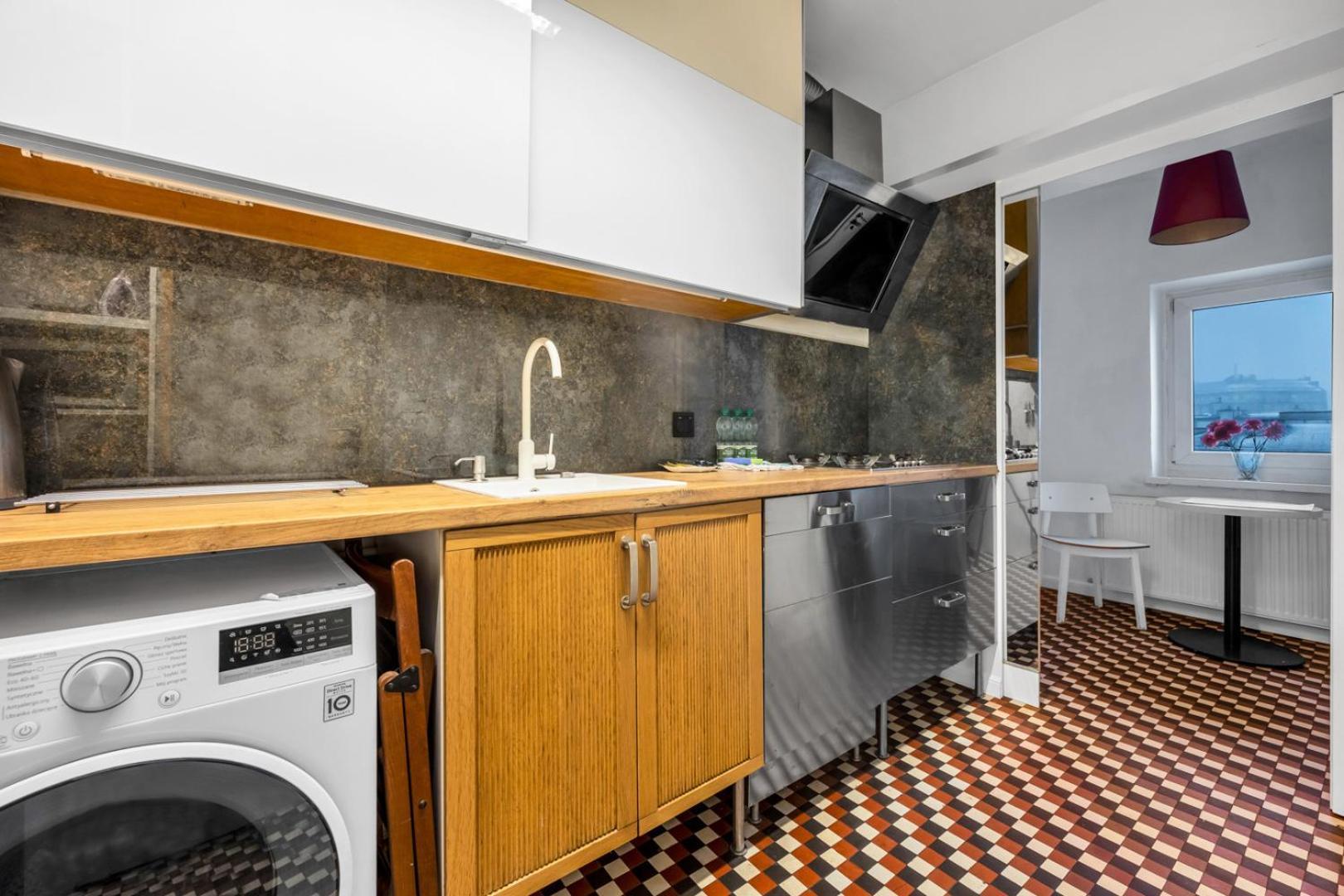 Metro Politechnika 3-Bedroom Apartment 华沙 外观 照片